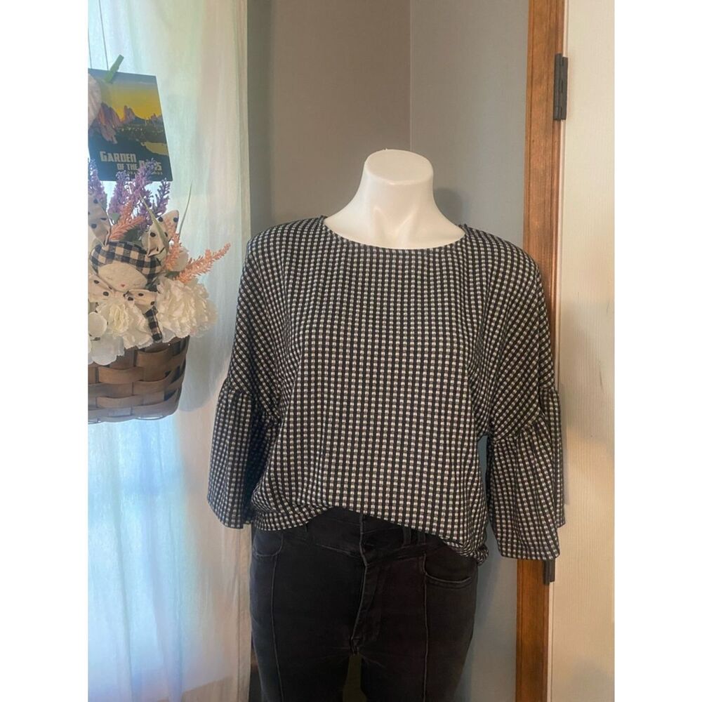Zara Women's Black and White Checkered Boatneck Ruffle Sleeve Blouse